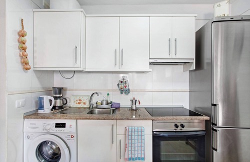 Puerto de Guimar Apartment | Vacation Home 'Puertito Guimar' close to Beach with Balcony, Outdoor Pool & Wi-Fi