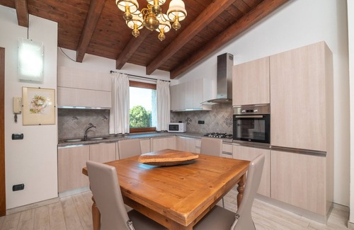 Aratena House | Vacation Home "Residenza Del Golfo" with Sea View, Private Terraces & Wi-Fi