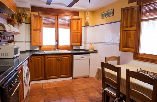 Cabanes House | Vacation home Rosa by Interhome