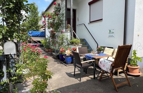 Reutin Apartment | Vacation home Rosengarten (upper apartment)