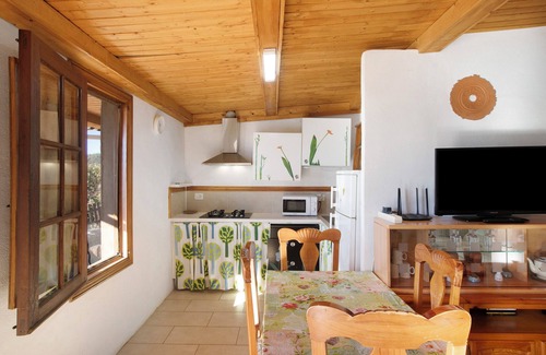 Granadilla de Abona House | Vacation Home "Salón Y Casa Para Eventos" with Sea View, Shared Pool & Wi-Fi