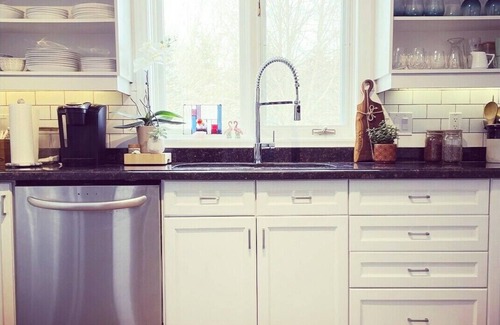 Port Dover House | Vacation Home | Salt Water Pool | Beach Town | Minutes to Golf Club