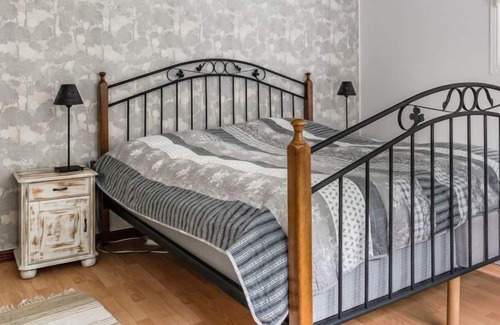 Grythyttan House | Vacation home Saxhyttan (VML110) in Grythyttan - 8 persons, 3 bedrooms
