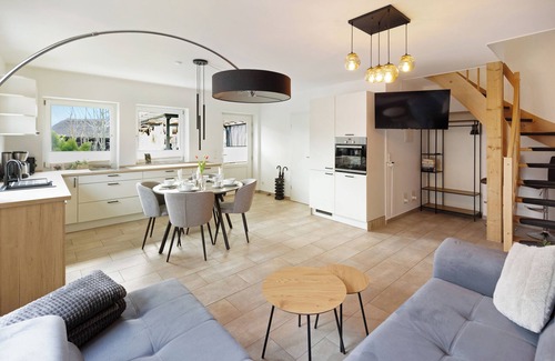 Sandbrink House | Vacation home SeeZeit with garden, up to 6 people, 500 meters to the lake