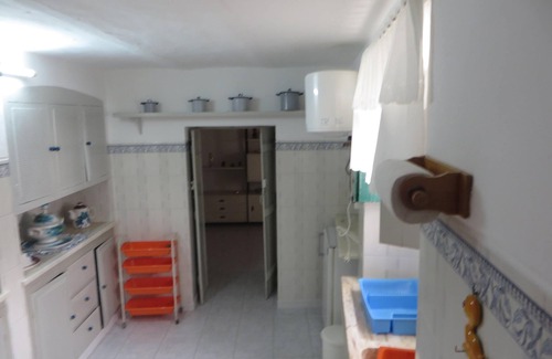 Redondo House | Vacation Home Sunflower Guest House with Terrace