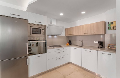 Arguineguin House | Vacation Home 'Sunset' with Sea View, Shared Terrace and Wi-Fi