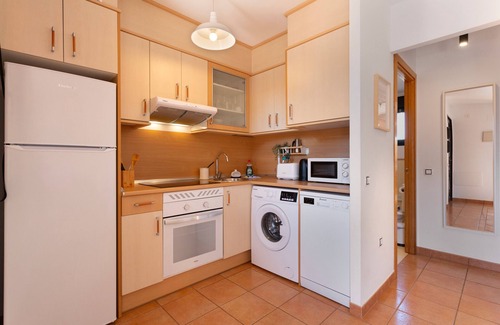 La Oliva House | Vacation Home 'Sweet Home Majanicho' with Sea View, Shared Pool and Wi-Fi