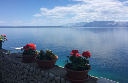 Trpanj House | Vacation Home Tea