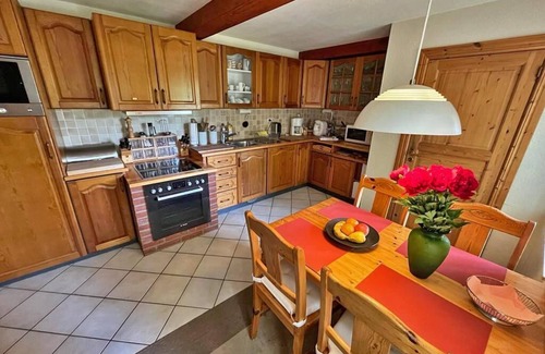 Brarupholz House | Vacation home thatched roof oasis