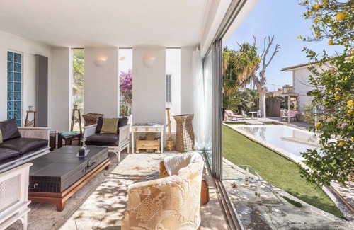Calamayor House | Vacation Home "Torre Blanca" with Sea View, Shared Pool & Wi-Fi