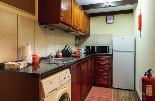 Ribeira Brava House | Vacation Home Villa Rústica - Casa da Lurdes with Mountain View, Wi-Fi, Balcony & Terrace