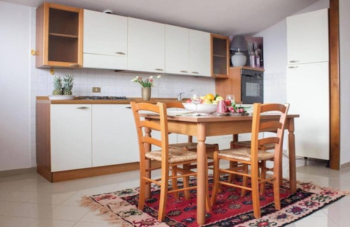 Gassano House | Vacation Home "Villa Gli Ulivi" with Mountain View, Private Pool & Wi-Fi