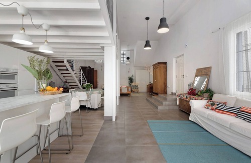 El Paso House | Vacation Home "Vista Alegre 22 B" with Excellent Mountain Views