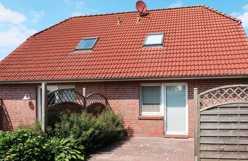 Ditzumerverlaat House | Vacation home Wilken by Interhome