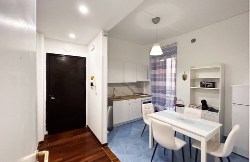 Fuorigrotta Apartment | Vacation home with hot tub: exe napoli stadium apartment