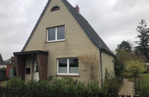 St. Lorenz Nord House | Vacation home with large garden for relaxing and romping around, close to the Baltic Sea