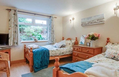 Henryd House | Vacation home Yr Hen-Ryd in Machynlleth - 6 persons, 3 bedrooms