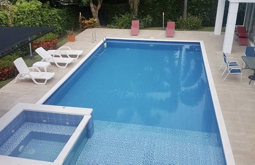Melgar Villa | Vacation House Carmen de Apicala