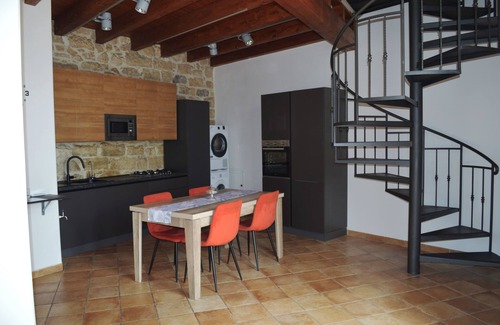Alcamo Historic Center Apartment | Vacation House "BEDDA MIA"