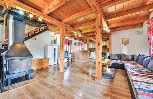 Lovinac House | Vacation house Vrkljan by Interhome