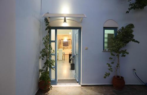 Vari House | Vacation house with stunning view - Vari Syros