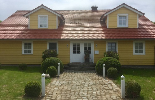 Staven House | vacation in a comfortably flat at a horse ranche
