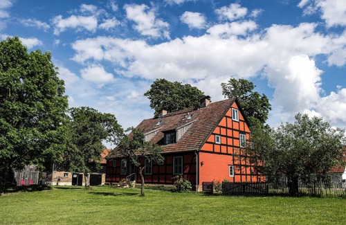 Vogelsang-Warsin Apartment | Vacation in a historic atmosphere, close to the beach with sauna and large garden