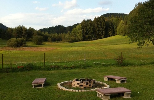 Maria Rain House | Vacation in nature, surrounded by mountains, lakes . and around the corner the city!