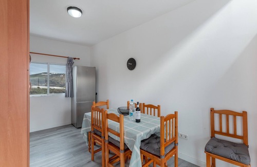 Moya Apartment | Vacation 'Los Adejo' with Shared Terrace, Shared Garden and Wi-Fi
