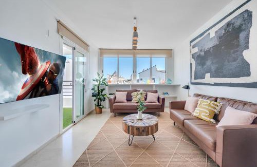 Puerto Banus Apartment | VACATION MARBELLA I Terrazas de Banus, Romantic, Jacuzzi, Pet-Friendly, Cosy Duplex Penthouse, 2min walk to Marina