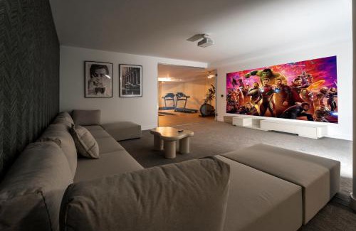 Urbanizacion Hacienda las Chapas Villa | VACATION MARBELLA I Villa La Moderne, Sparkling Heated Pool, Private GYM, Cine Room, Arcade Machines