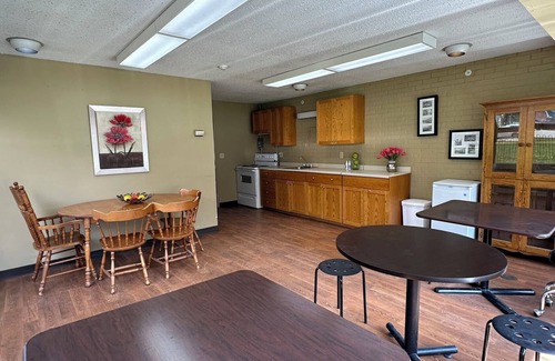 Owen Sound House | Vacation/Meditation/Education/Camp Centre in Owen Sound ON CA With Accommodation