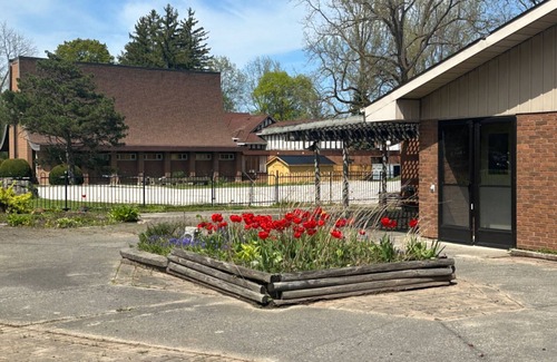 Owen Sound House | Vacation/Meditation/Education/Camp Centre in Owen Sound ON CA With Accommodation