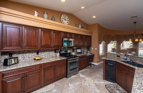 Lake Havasu City House | Vacation oasis close to the London Bridge