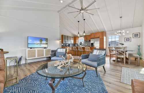 Jamaica Beach House | Vacation on the bay with Proximity to Beach and High-Speed WiFi- Turtle Haven