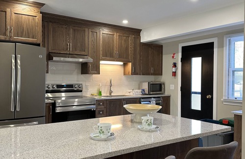 Glenridge House | Vacation Paradise,minutes away from Niagara Falls,Welland Canals,Port Dalhousie