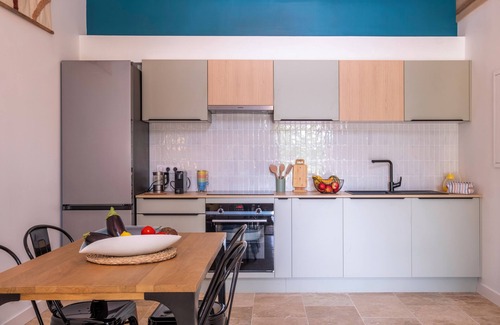 Prignac-et-Marcamps House | Vacation rental Le Duplex at Clos Marcamps. Between Bordeaux and St Emilion.