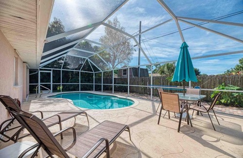 Venice Gardens House | Vacation Rental by Seminole Dr