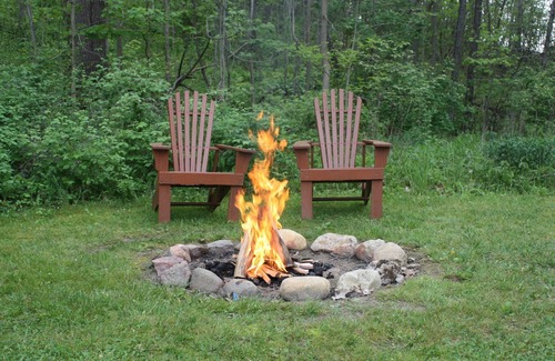 Penn Yan Cabin | Vacation Rental Cabin, Keuka Lake Outlet-Trail, Wine Trail. Brand New in 2016