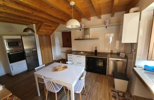 Lourenza House | Vacation Rental Casa Muiño dos Frades "in a pleasant environment"