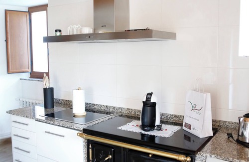 Lourenza House | Vacation Rental Casa Muiño dos Frades "in a pleasant environment"