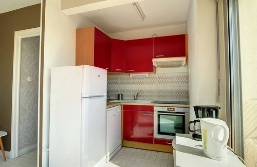 Carnon-Plage Apartment | Vacation rental - F3 - 8 ppl - 1st line - Garage - Pets allowed
