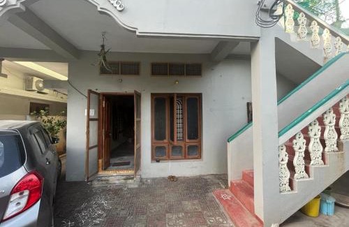 Vijayawada Apartment | Vacation Rental Home