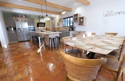 Aureille Villa | Vacation rental house with pool AUREILLE LS1-417