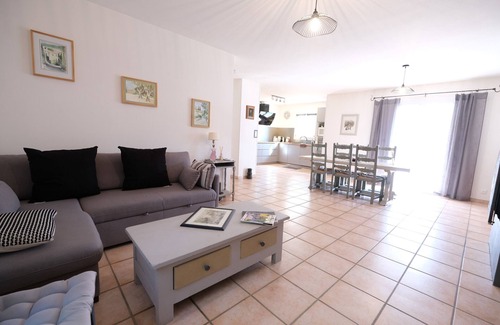 Mouries Villa | Vacation rental house with pool MOURIES LS1-194