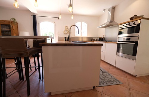 Puget Villa | Vacation rental house with pool PUGET LS2-442