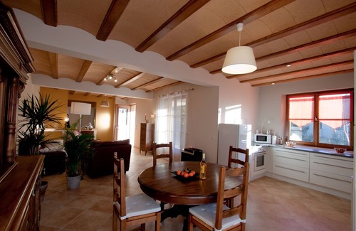 Pezenas House | Vacation rental in Pézenas: a house in a large garden. For two.