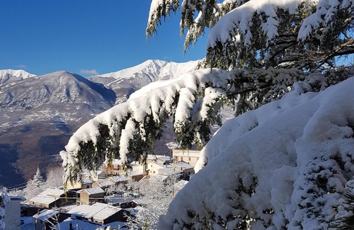Civita d'Antino Villa | Vacation Rental House Civita d'Antino - Mountain House with Garden in Abruzzo