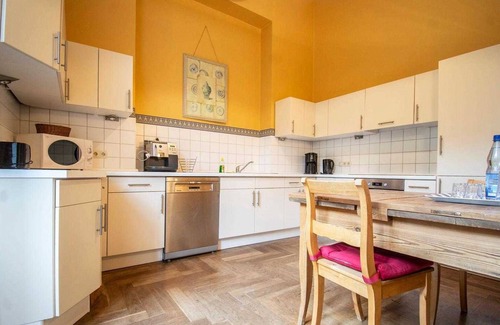 Dalwitz Apartment | Vacation rental mansion apartment (5 pers.) - FerienGut Dalwitz manor house