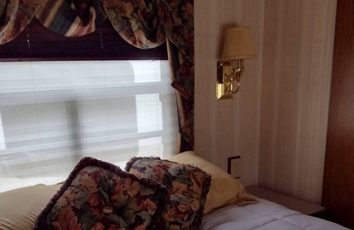 Fort Davis House | Vacation Rental Motor Home